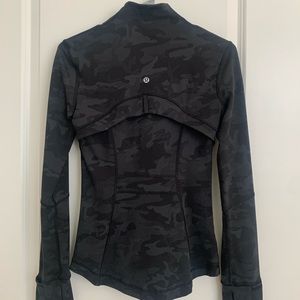 lululemon black camo jacket size 4